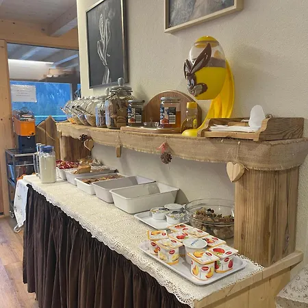 瓦勒鲁兹木屋酒店 酒店