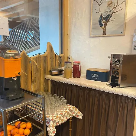 瓦勒鲁兹木屋酒店 2* 卡纳泽伊