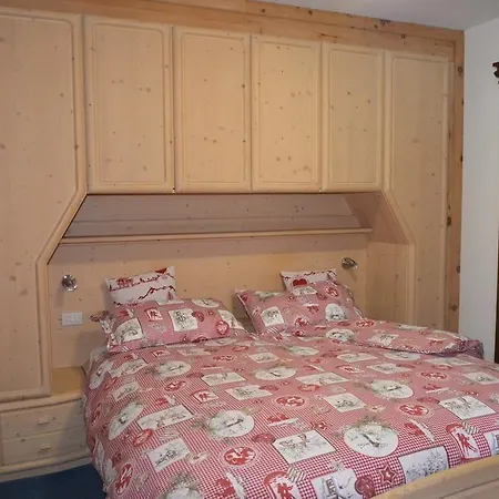 瓦勒鲁兹木屋酒店 酒店 卡纳泽伊