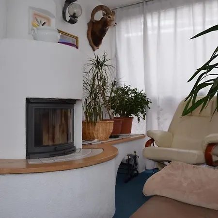 瓦勒鲁兹木屋酒店 酒店