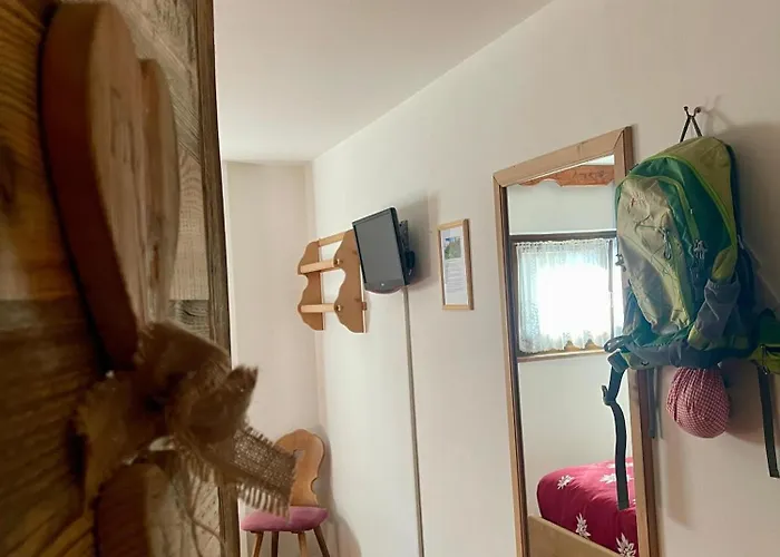 Hotell Valeruz Canazei