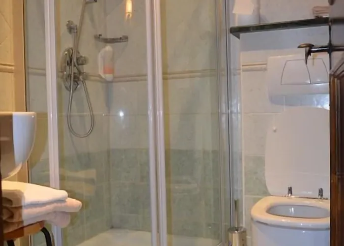 Valeruz Отель 2*